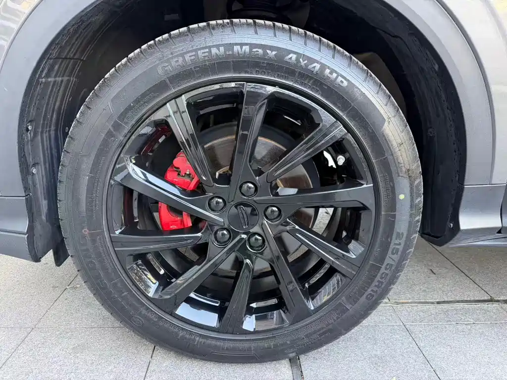 Geely Binyue — миниатюра 6