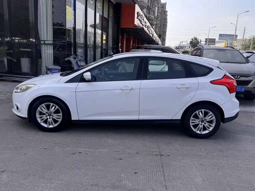 Ford Focus — миниатюра 3