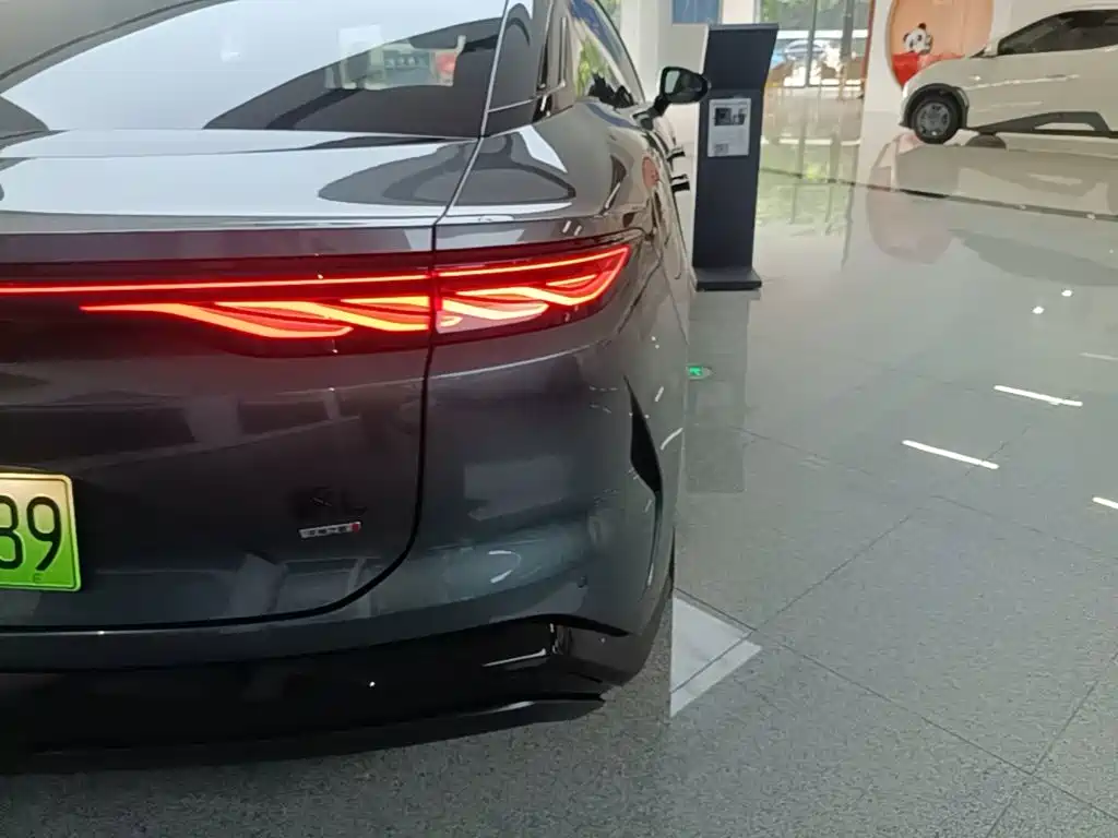 BYD Han L — миниатюра 8