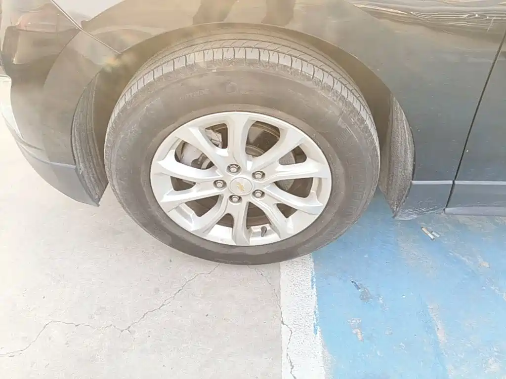 Chevrolet Equinox — миниатюра 23