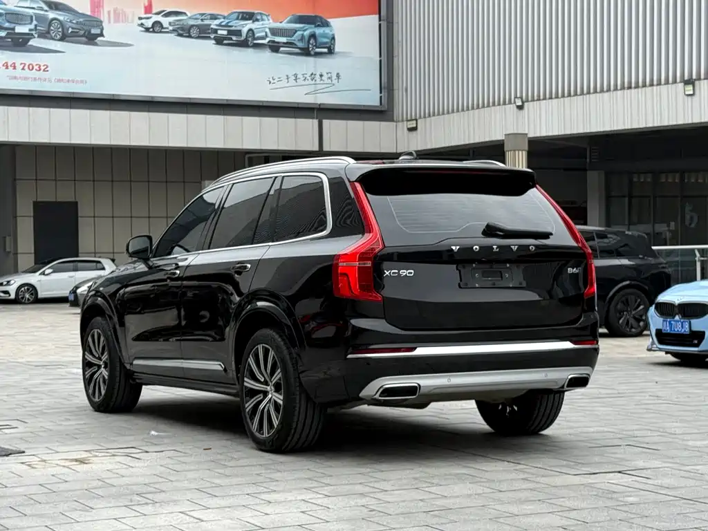Volvo XC90 — миниатюра 7