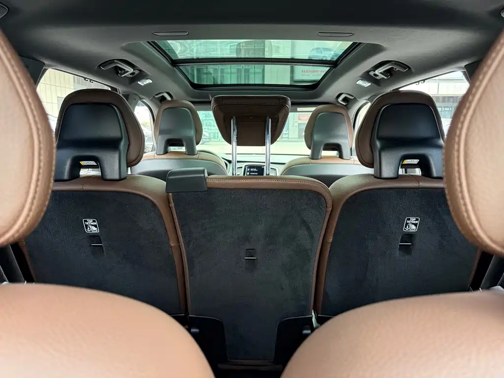 Volvo XC90 — миниатюра 29