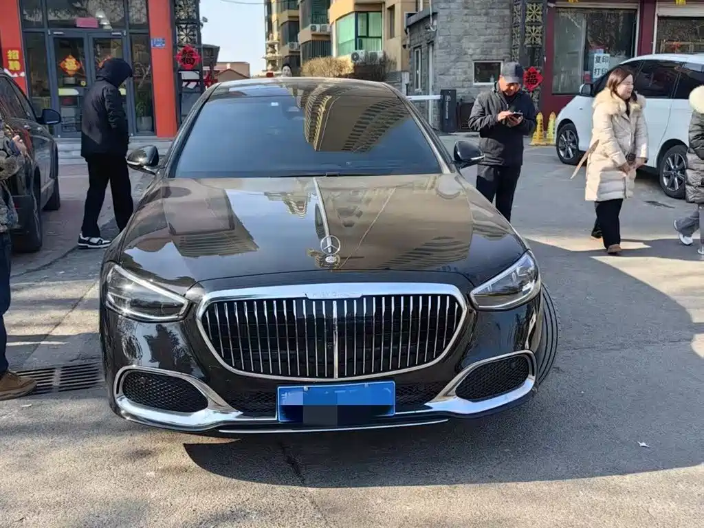 Mercedes-Benz S-Class 2023