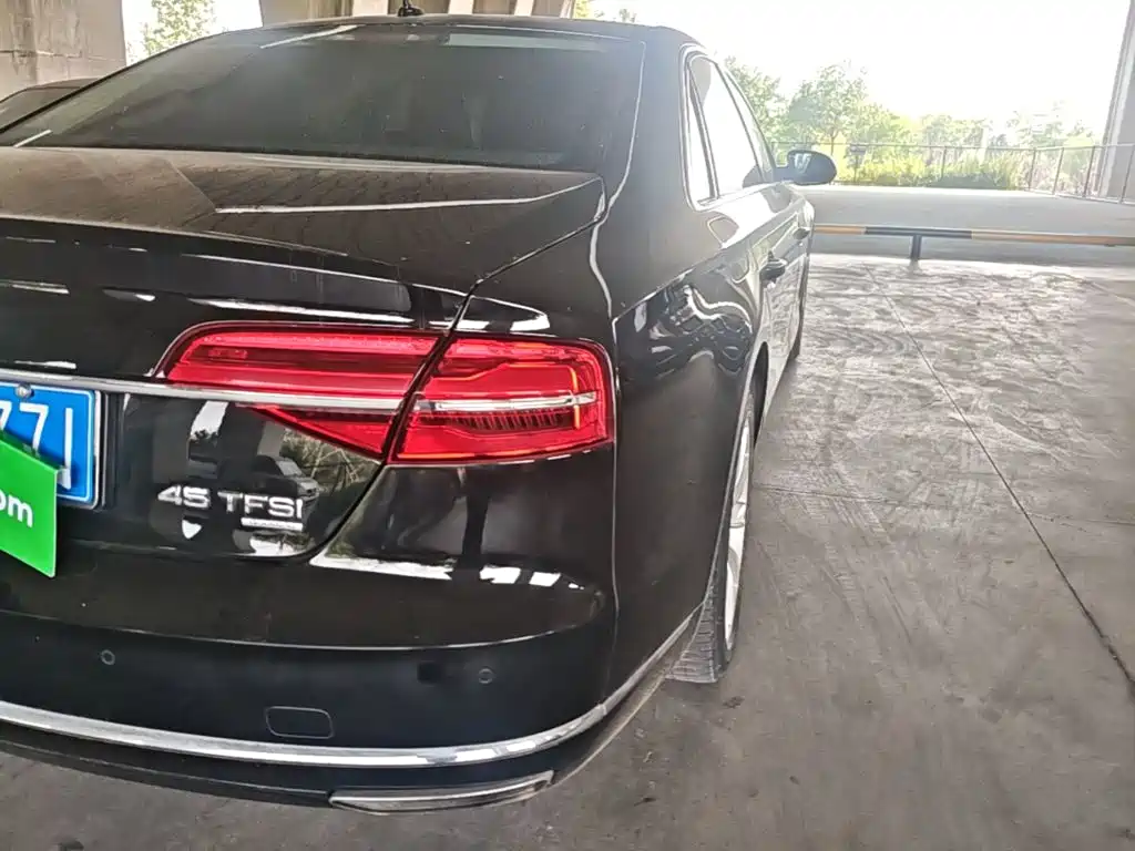 Audi A8 — миниатюра 8