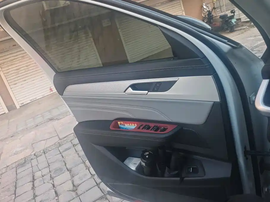 Volkswagen Tavendor — миниатюра 7