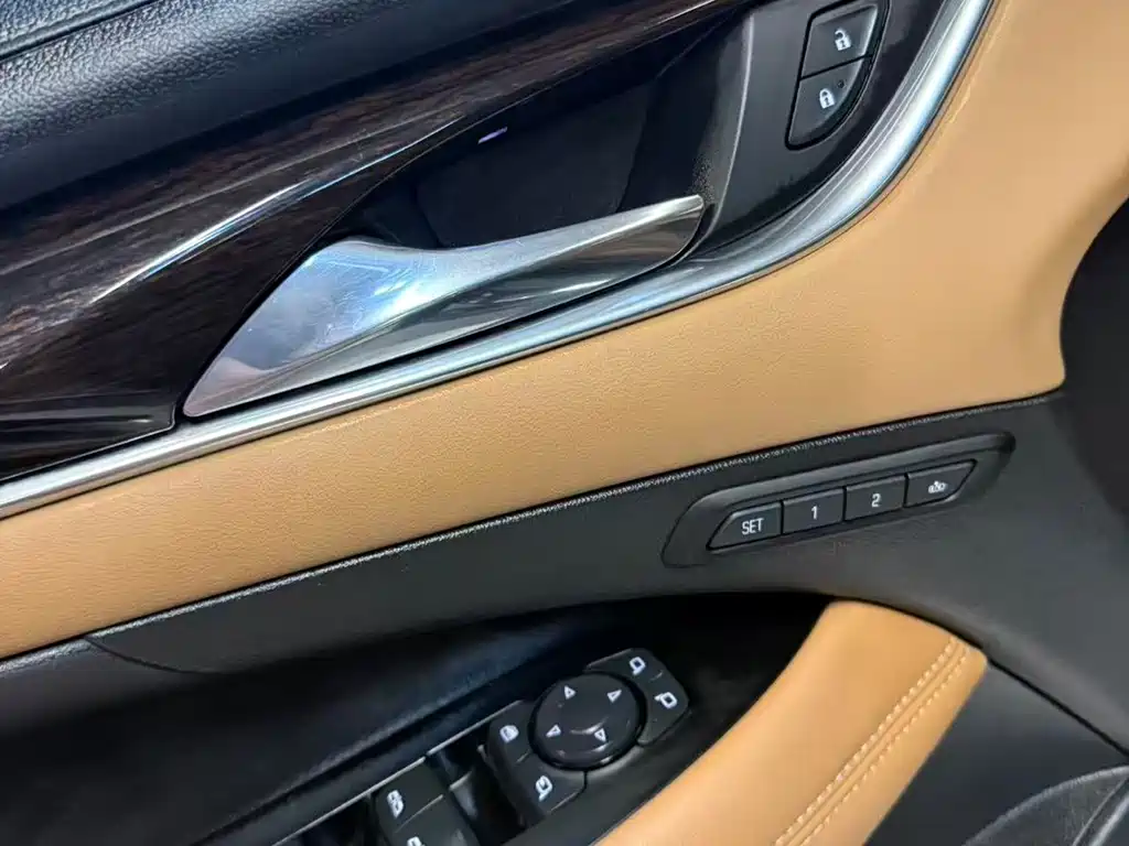 Buick LaCrosse — миниатюра 4