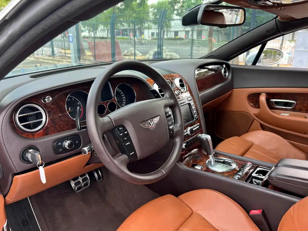 Bentley Continental — миниатюра 9
