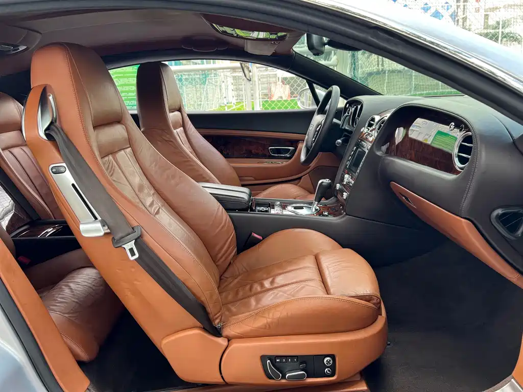 Bentley Continental — миниатюра 12