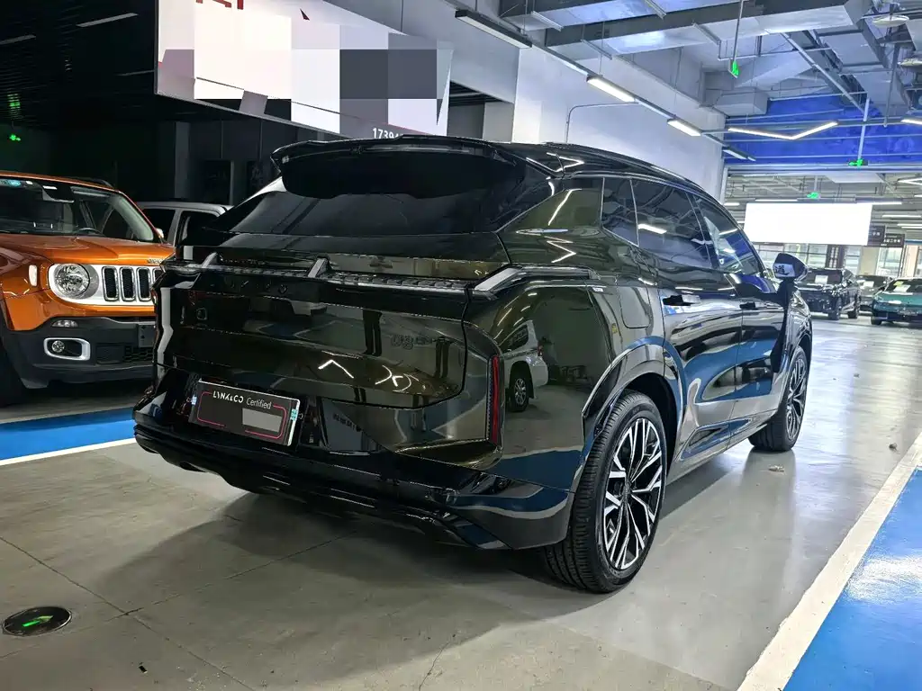 Lynk & Co 08 EM-P — миниатюра 8