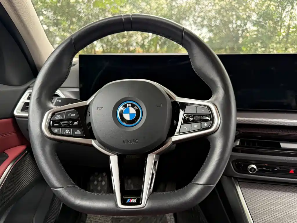 BMW i3 — миниатюра 7