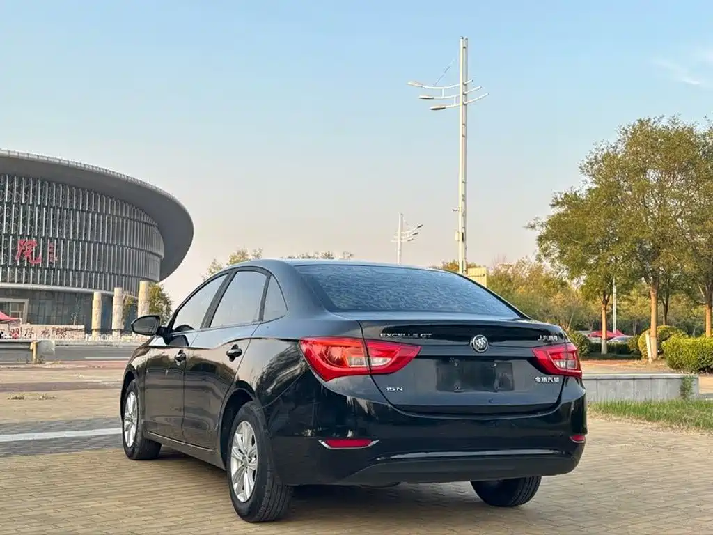 Buick Excelle — миниатюра 6