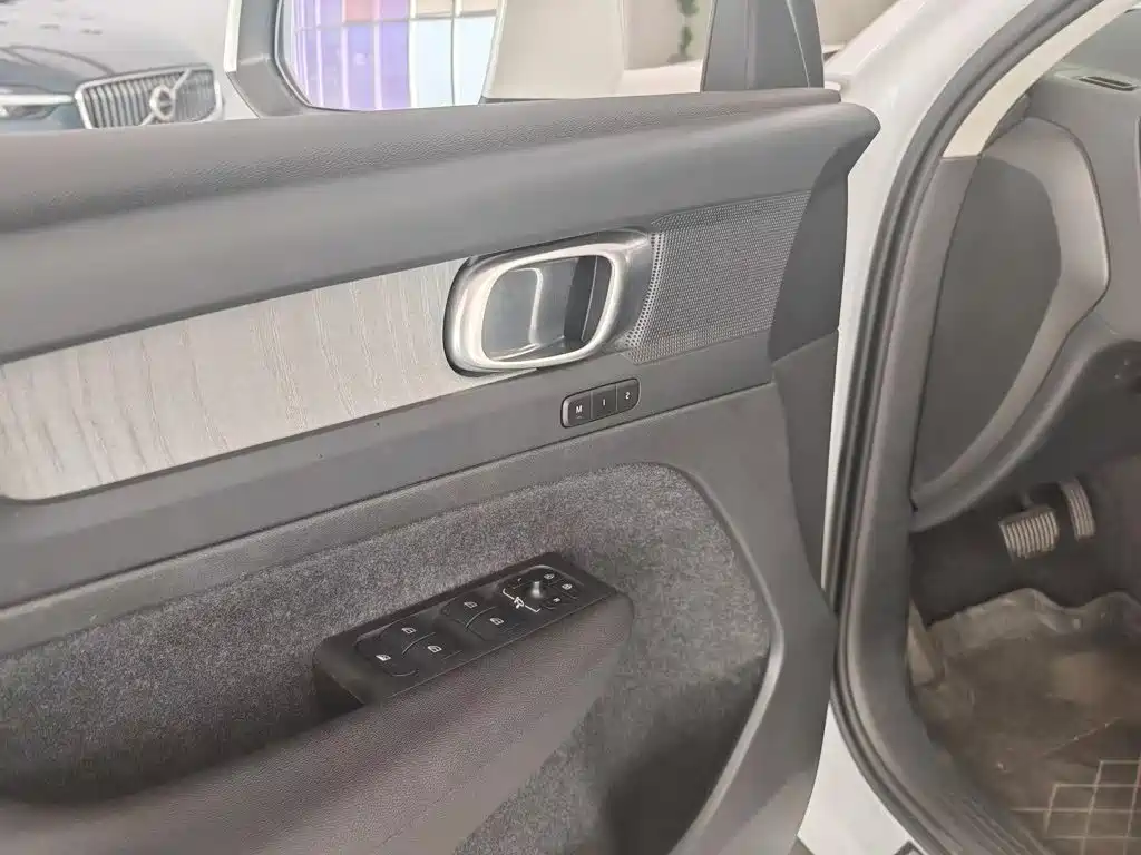 Volvo XC40 — миниатюра 22