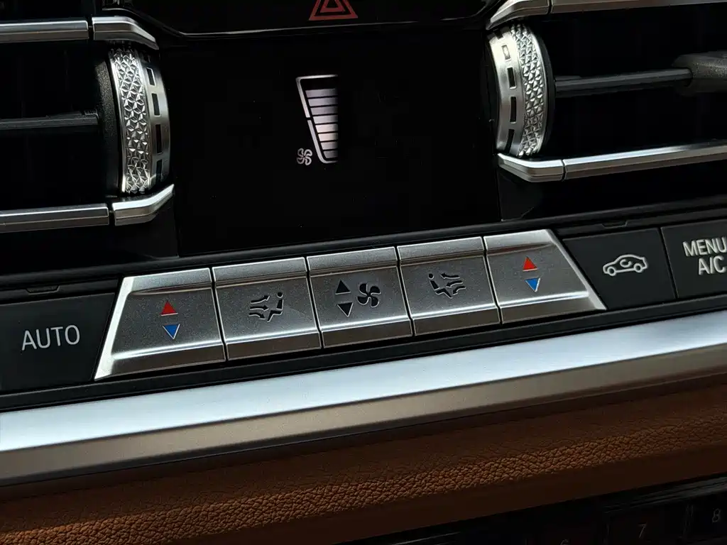 BMW 3 Series — миниатюра 25