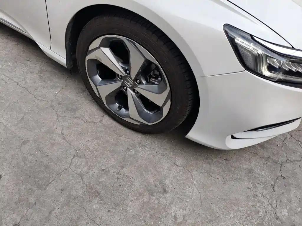 Honda Accord — миниатюра 24