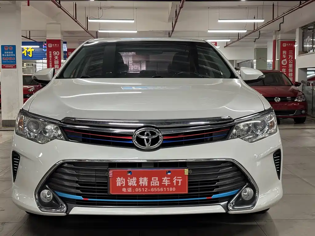 Toyota Camry — миниатюра 8