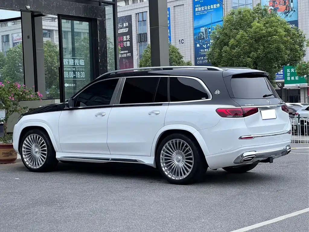 Mercedes-Benz GLS — миниатюра 7