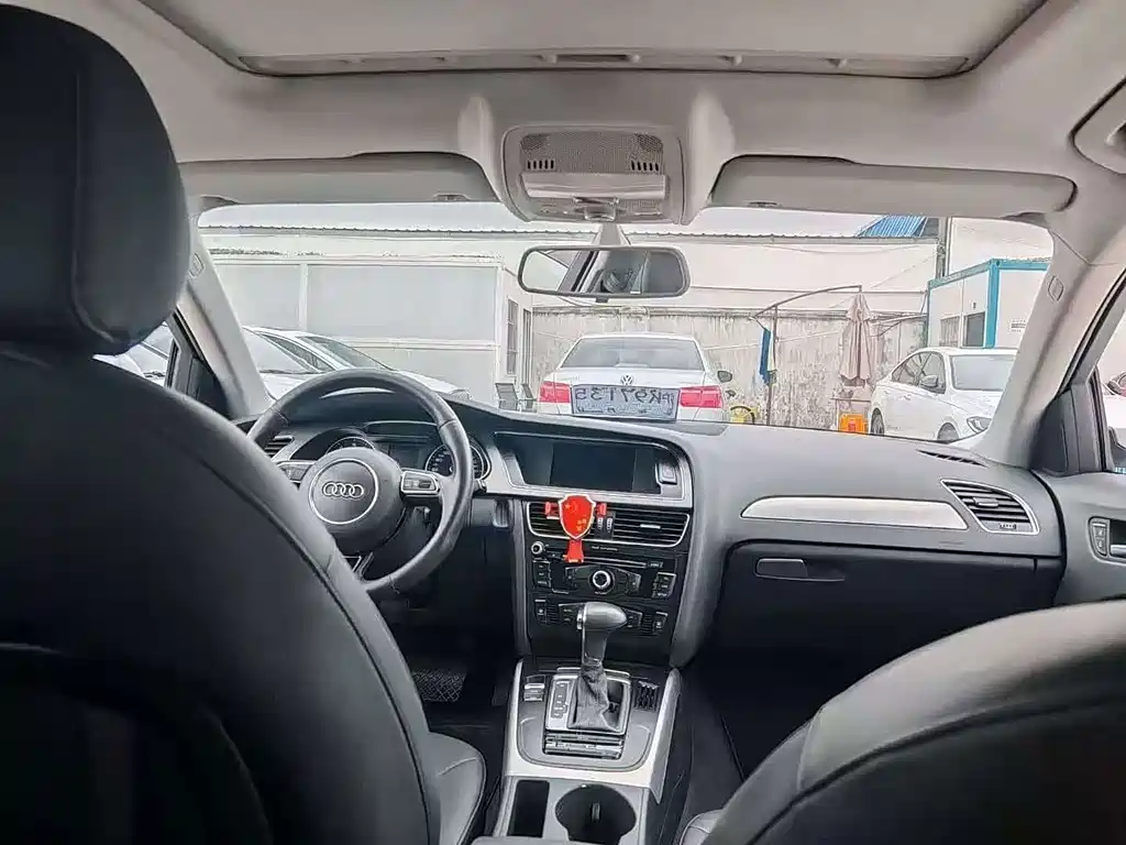 Audi A4L — миниатюра 5