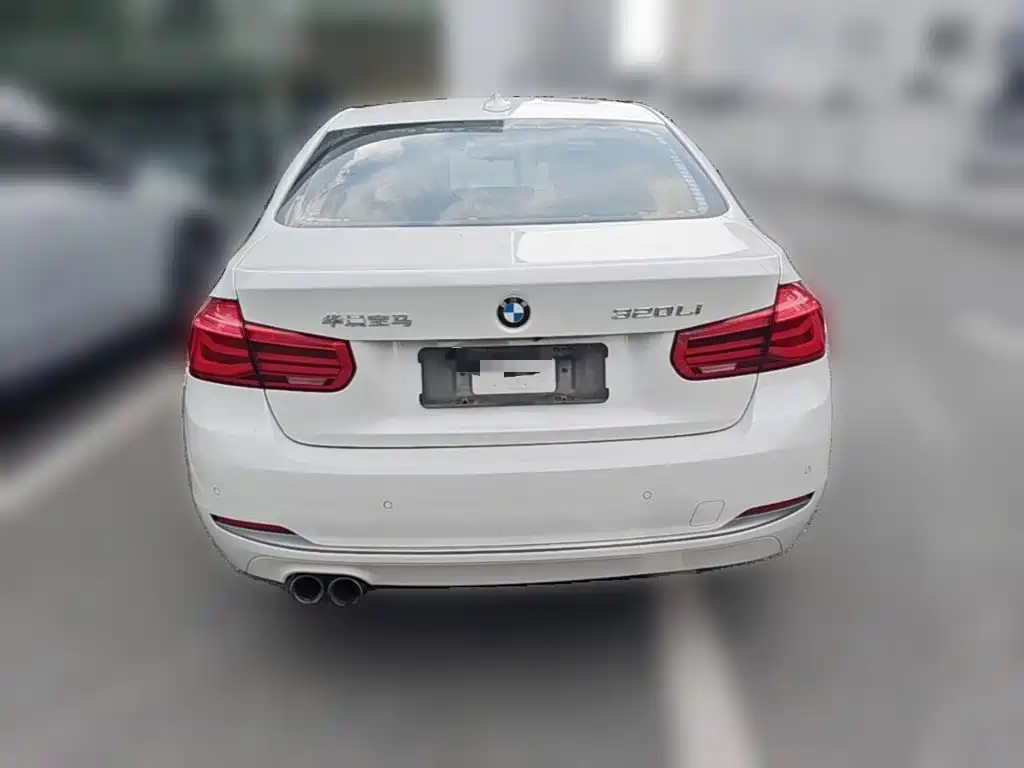 BMW 3 Series — миниатюра 8