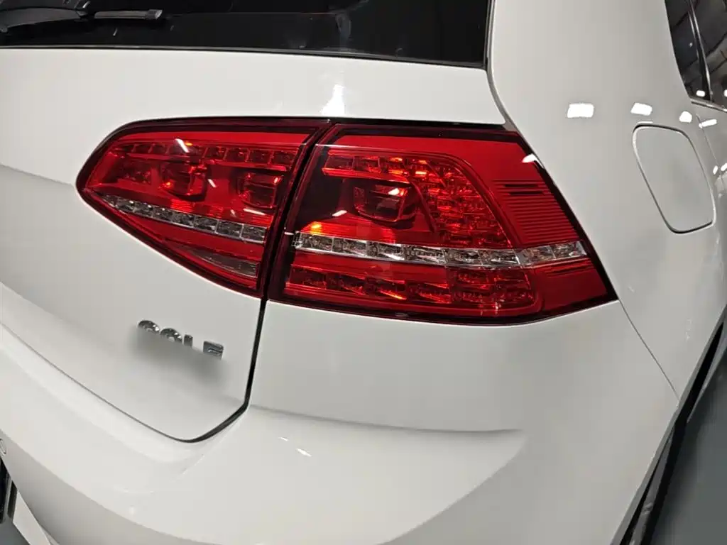 Volkswagen Golf — миниатюра 8
