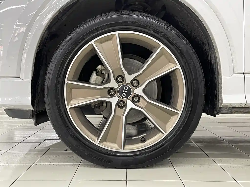 Audi Q2L — миниатюра 15