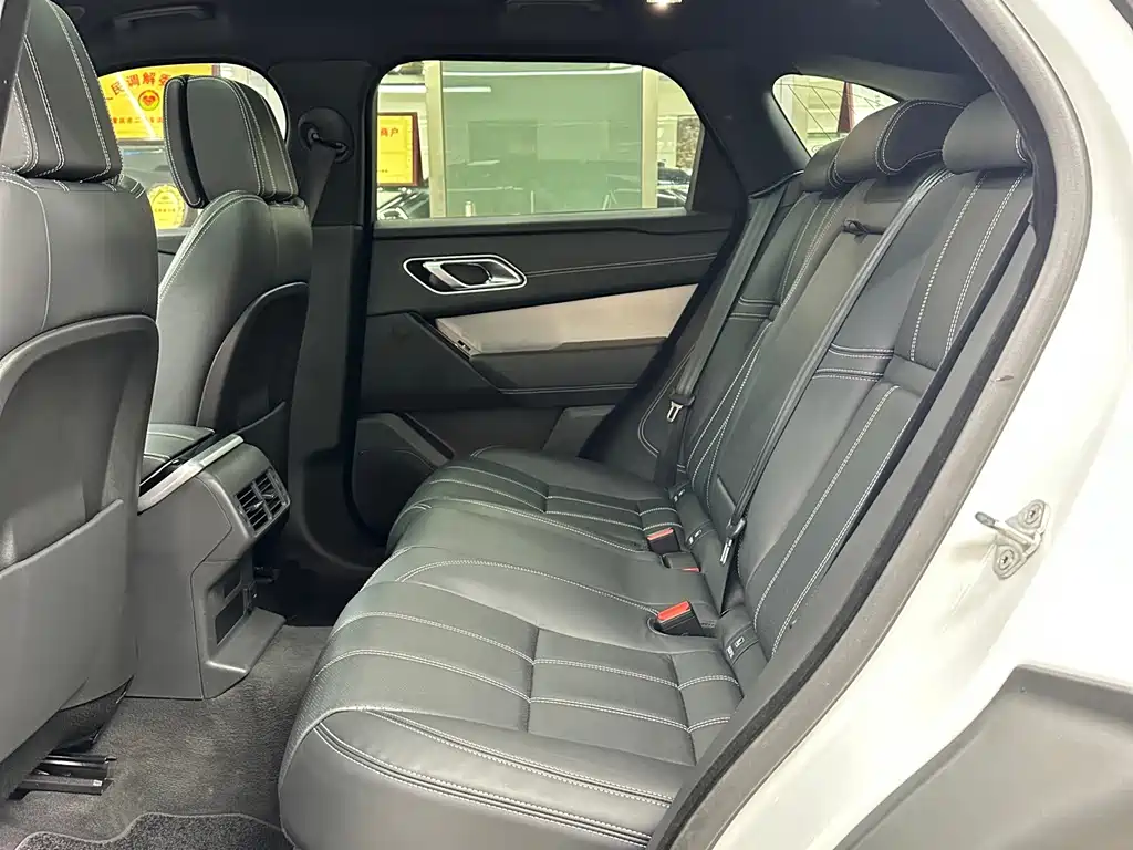 Land Rover Velar — миниатюра 8