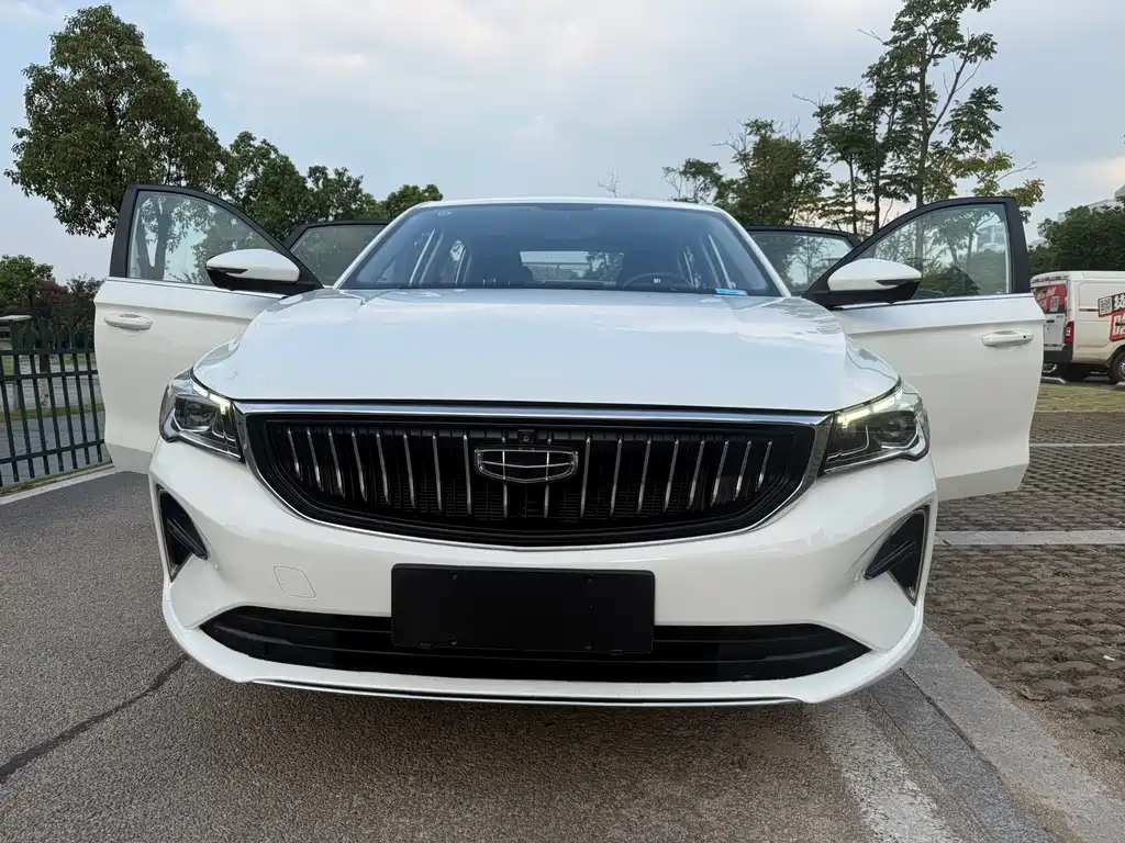 Geely Emgrand — миниатюра 20
