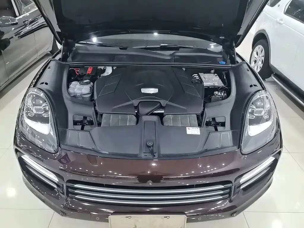 Porsche Cayenne — миниатюра 20