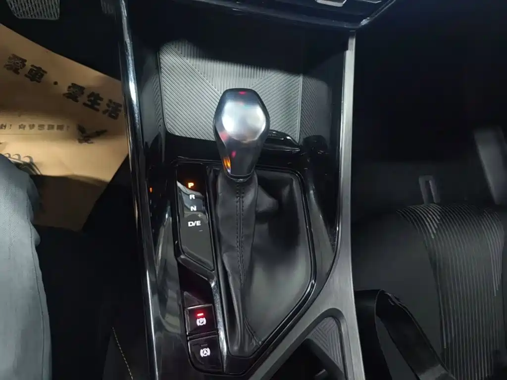 Roewe i5 — миниатюра 14