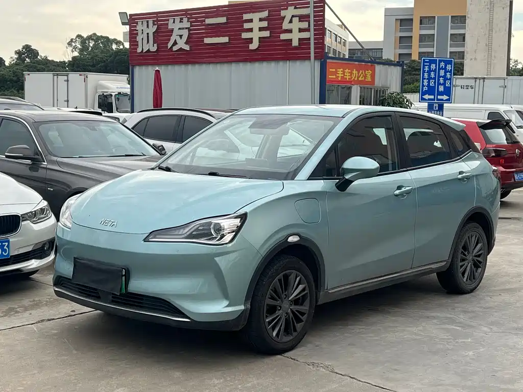 Neta Neta V 2022