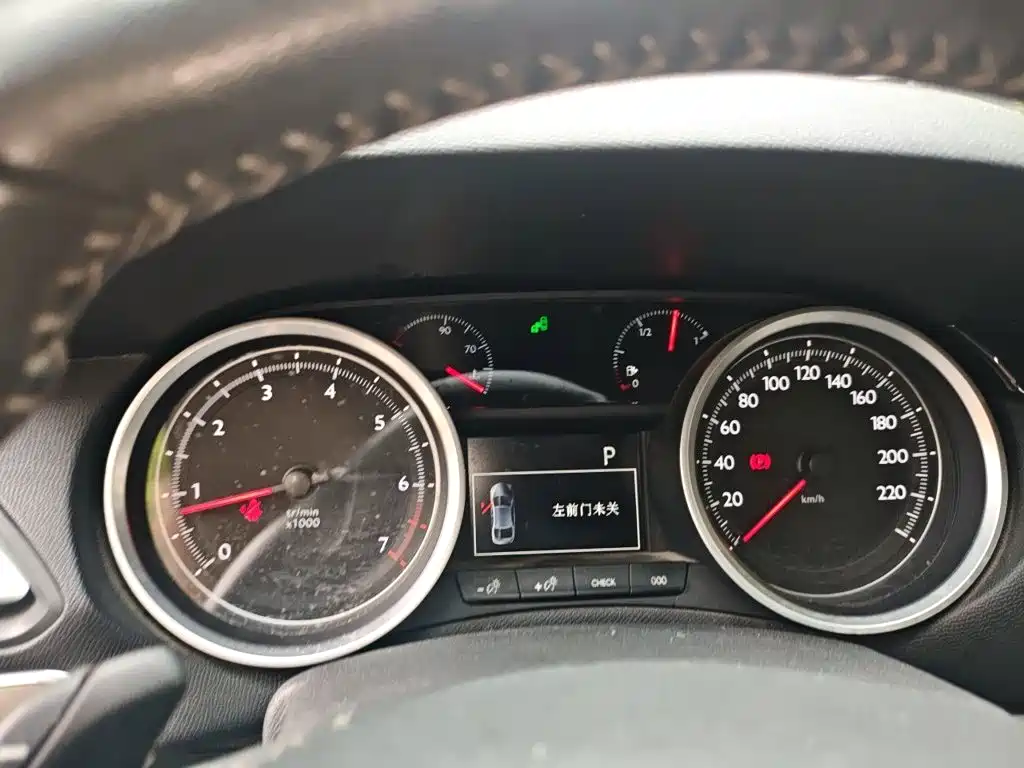 Peugeot 408 — миниатюра 4