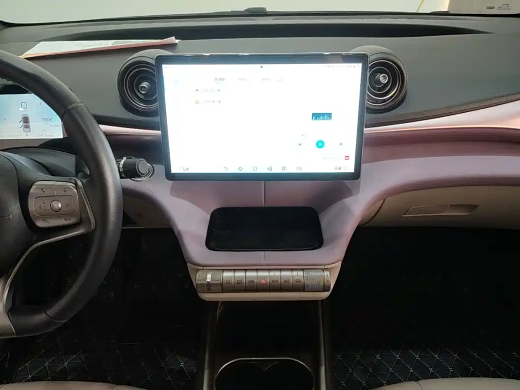 BYD Dolphin — миниатюра 13
