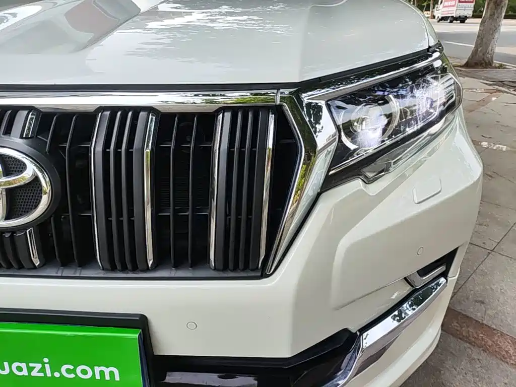 Toyota Prado — миниатюра 24