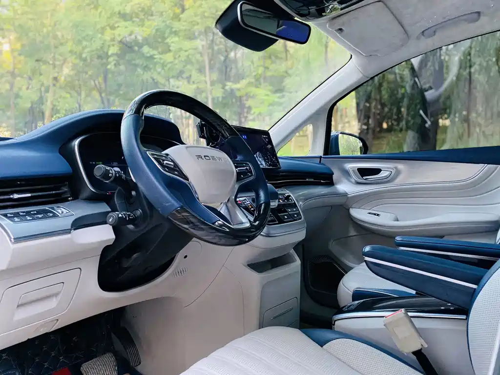 Roewe iMAX8 — миниатюра 4