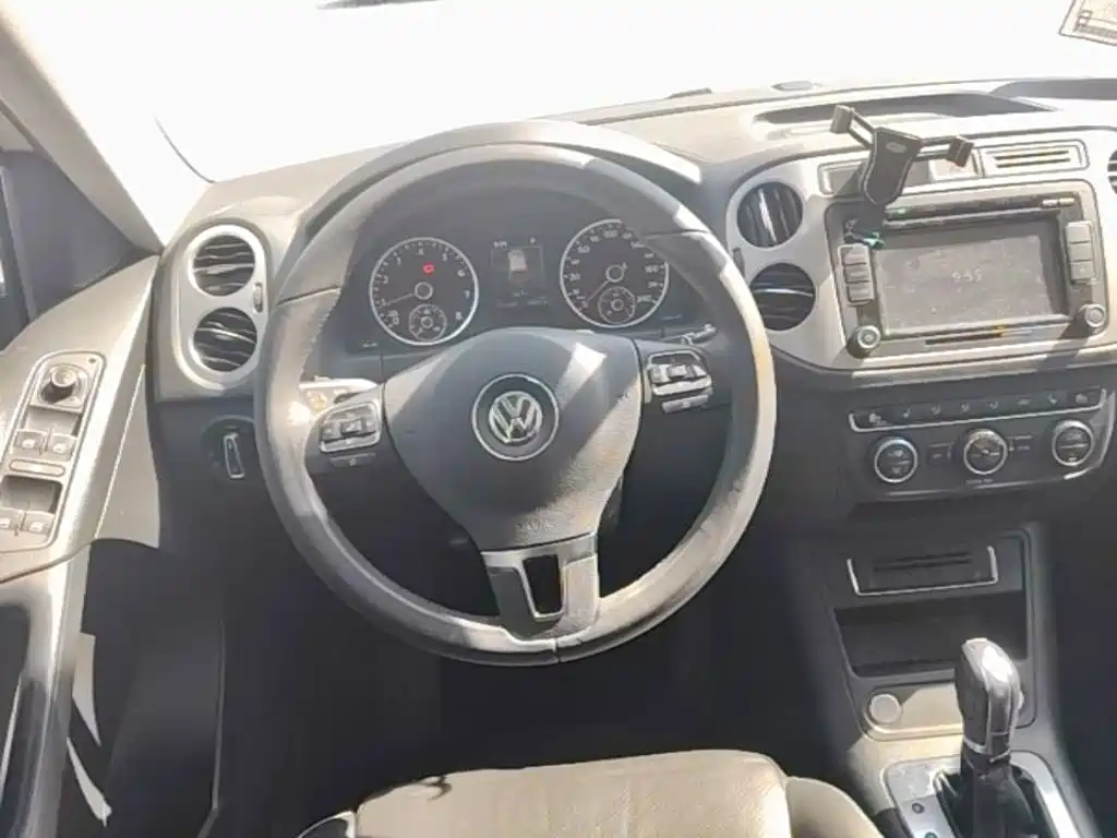 Volkswagen Tiguan — миниатюра 3