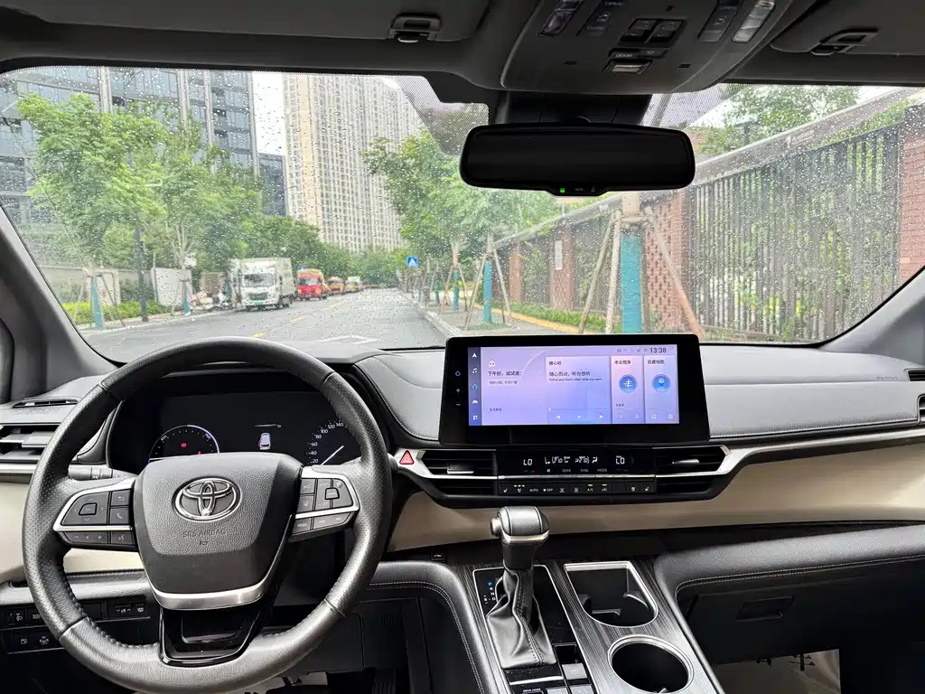 Toyota Sienna 2021 2.5L Luxury