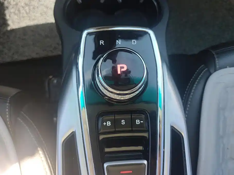 BAIC EX3 — миниатюра 16