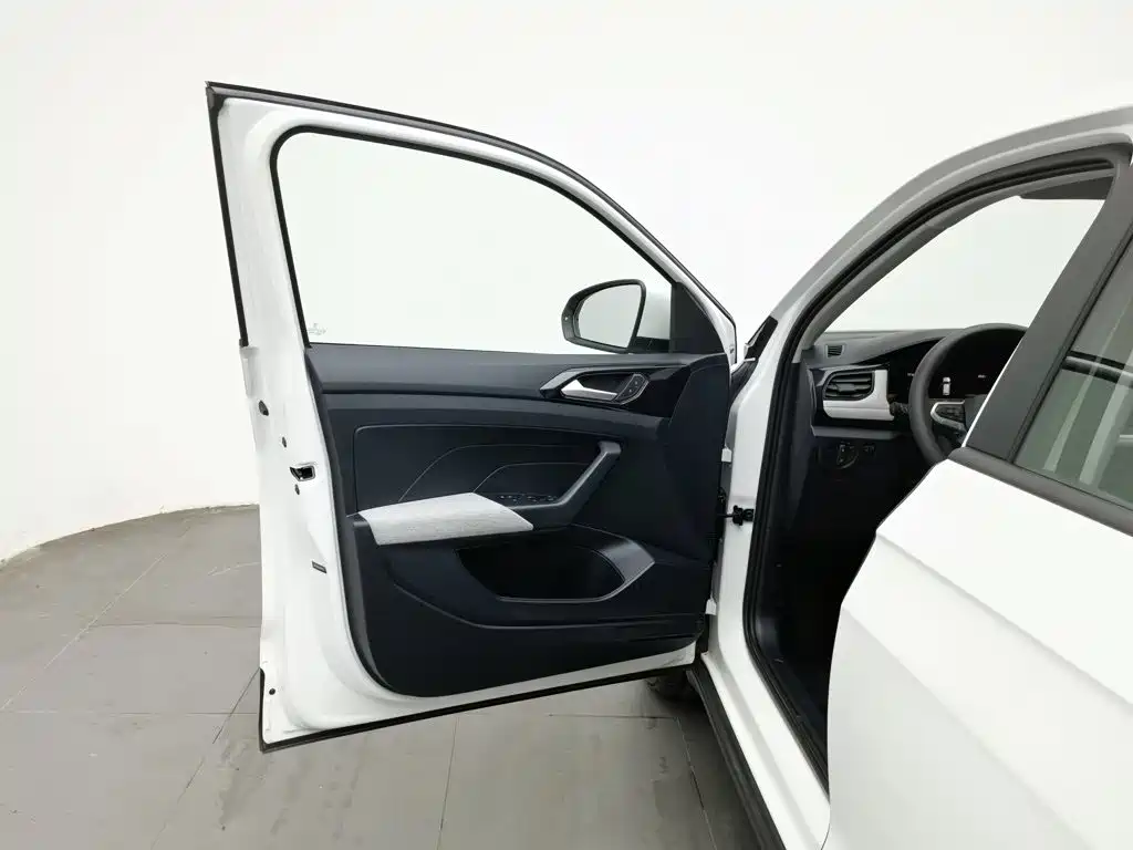 Volkswagen Tharu — миниатюра 8