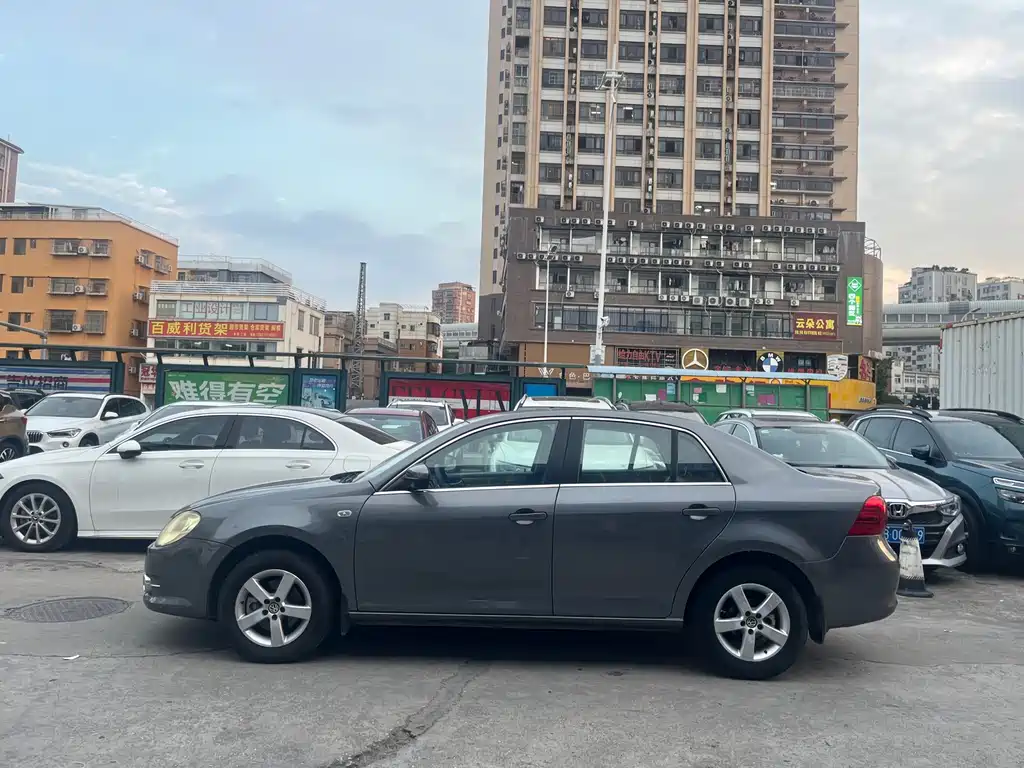 Volkswagen Bora — миниатюра 3