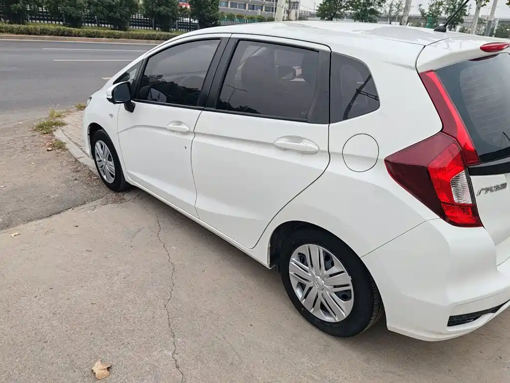 Honda Fit — миниатюра 24