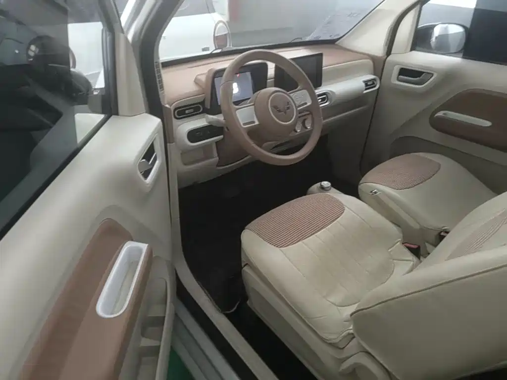 Wuling MINIEV — миниатюра 12