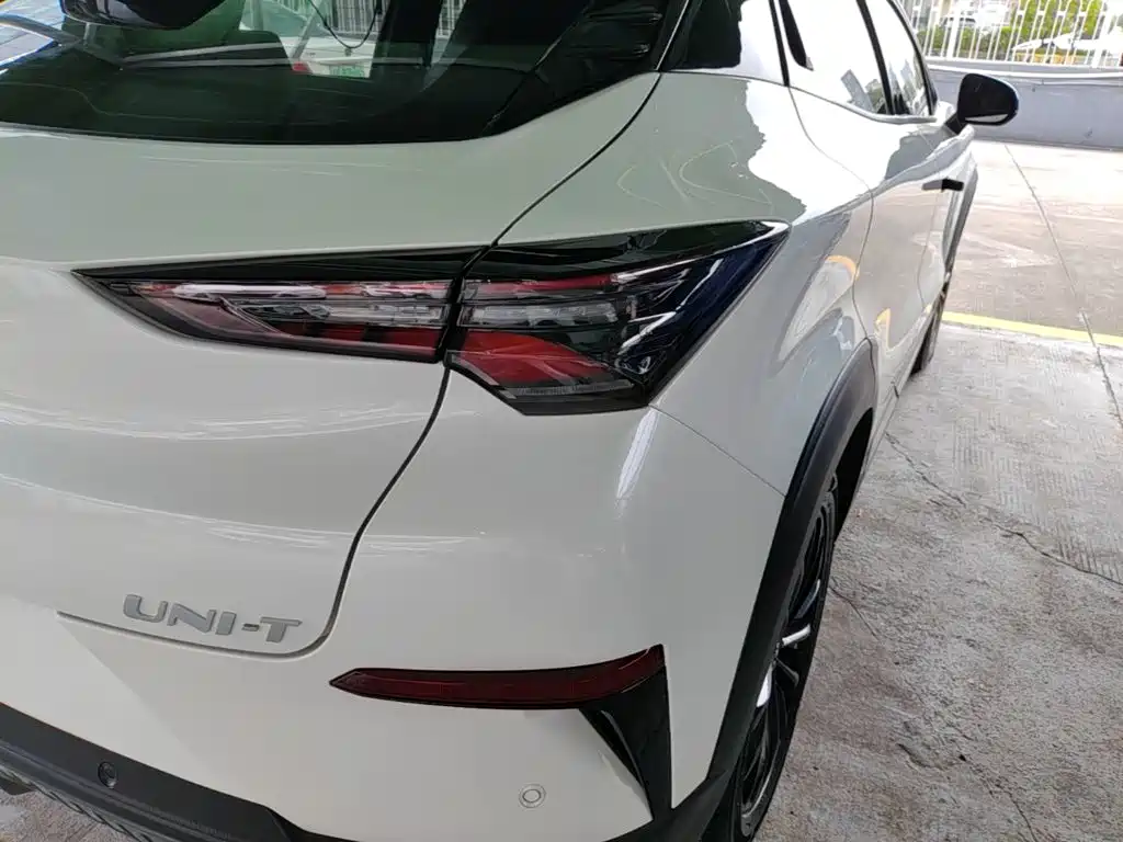 Changan UNI-T — миниатюра 8