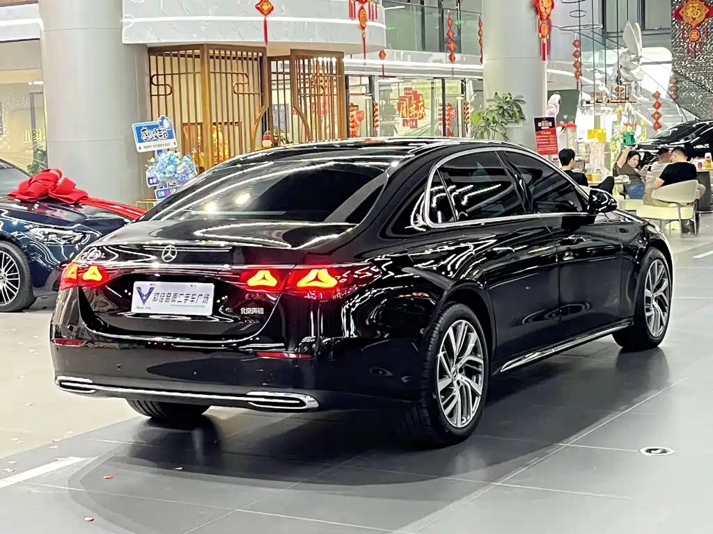 Mercedes-Benz E-Class E 2024 E 300 L Fashion