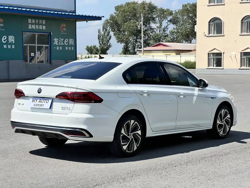 Volkswagen Bora — миниатюра 4