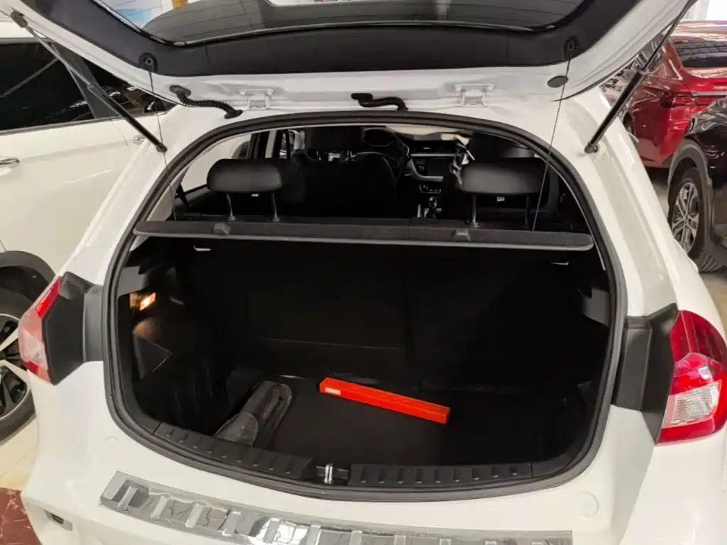 Geely Vision X3 — миниатюра 19