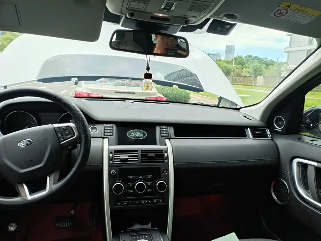 Land Rover Discovery Sport — миниатюра 19