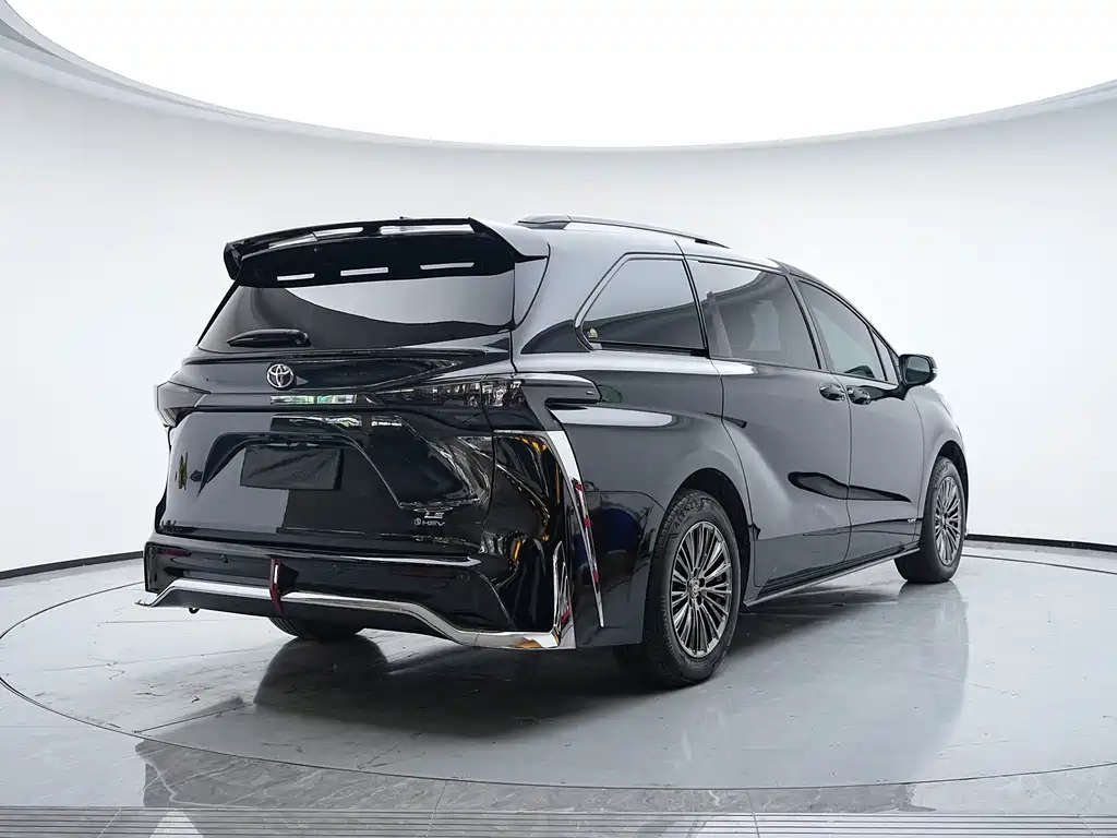 Toyota Sienna — миниатюра 22