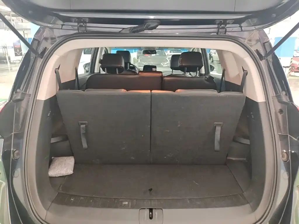 Chevrolet Volando — миниатюра 19