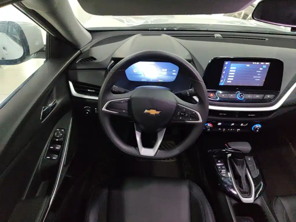 Chevrolet Menlo — миниатюра 11