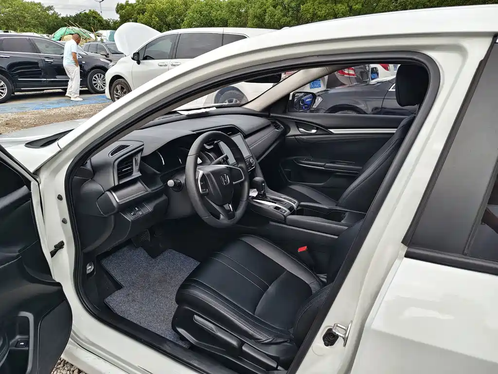 Honda Civic 2016 180TURBO CVT Comfort