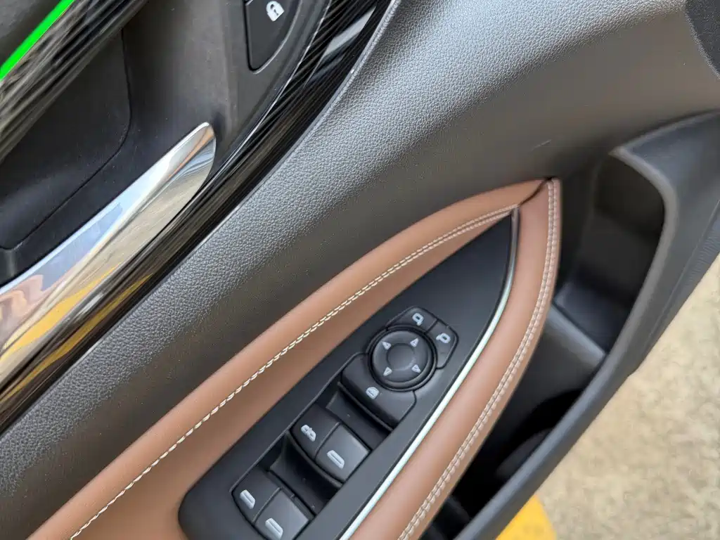 Buick Regal — миниатюра 11